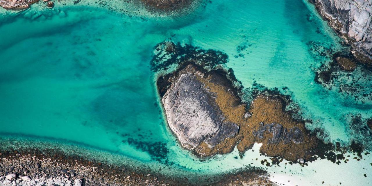 Notnes Midnattsol Guesthouse Skrova Exteriér fotografie