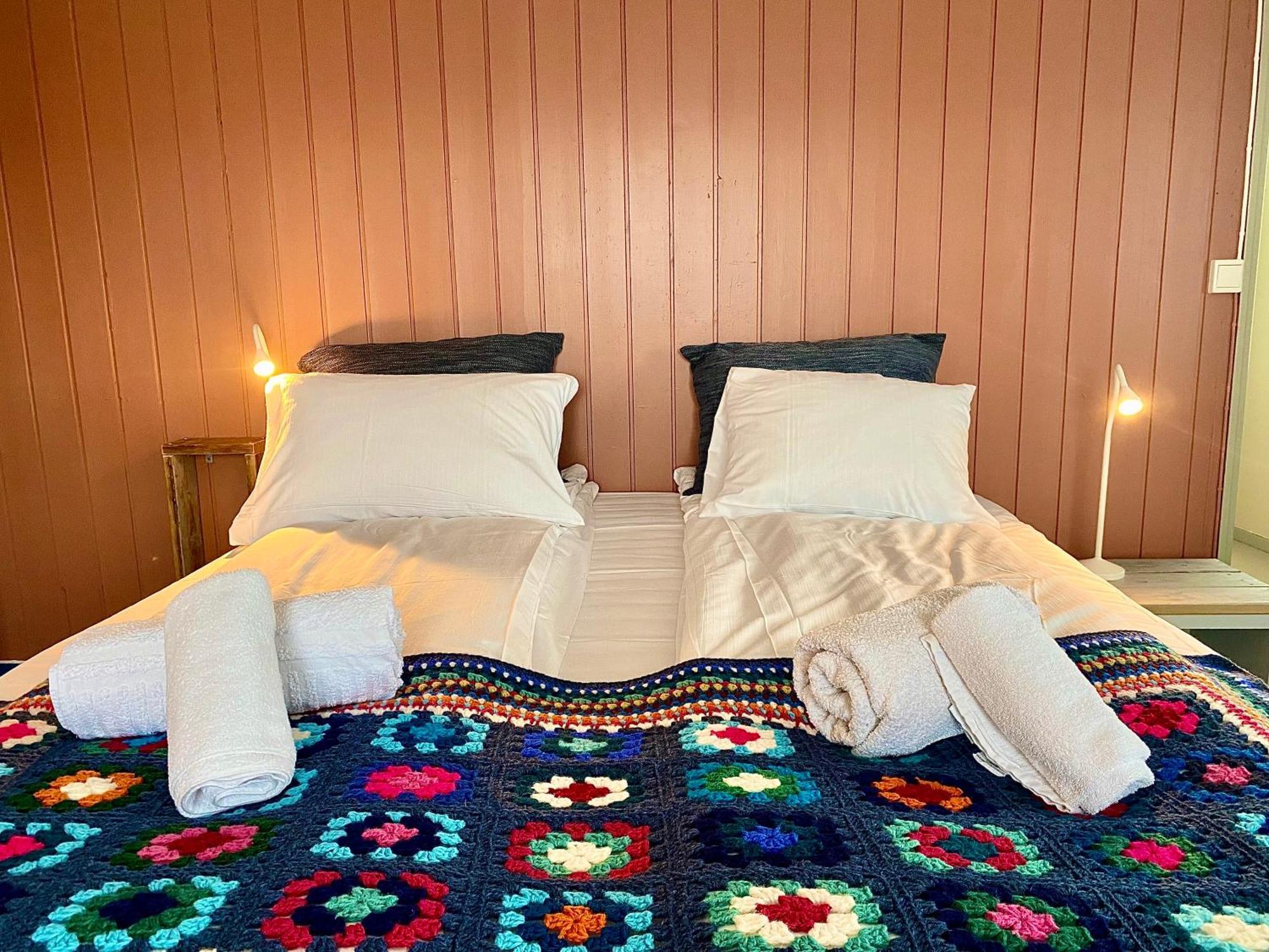 Notnes Midnattsol Guesthouse Skrova Exteriér fotografie